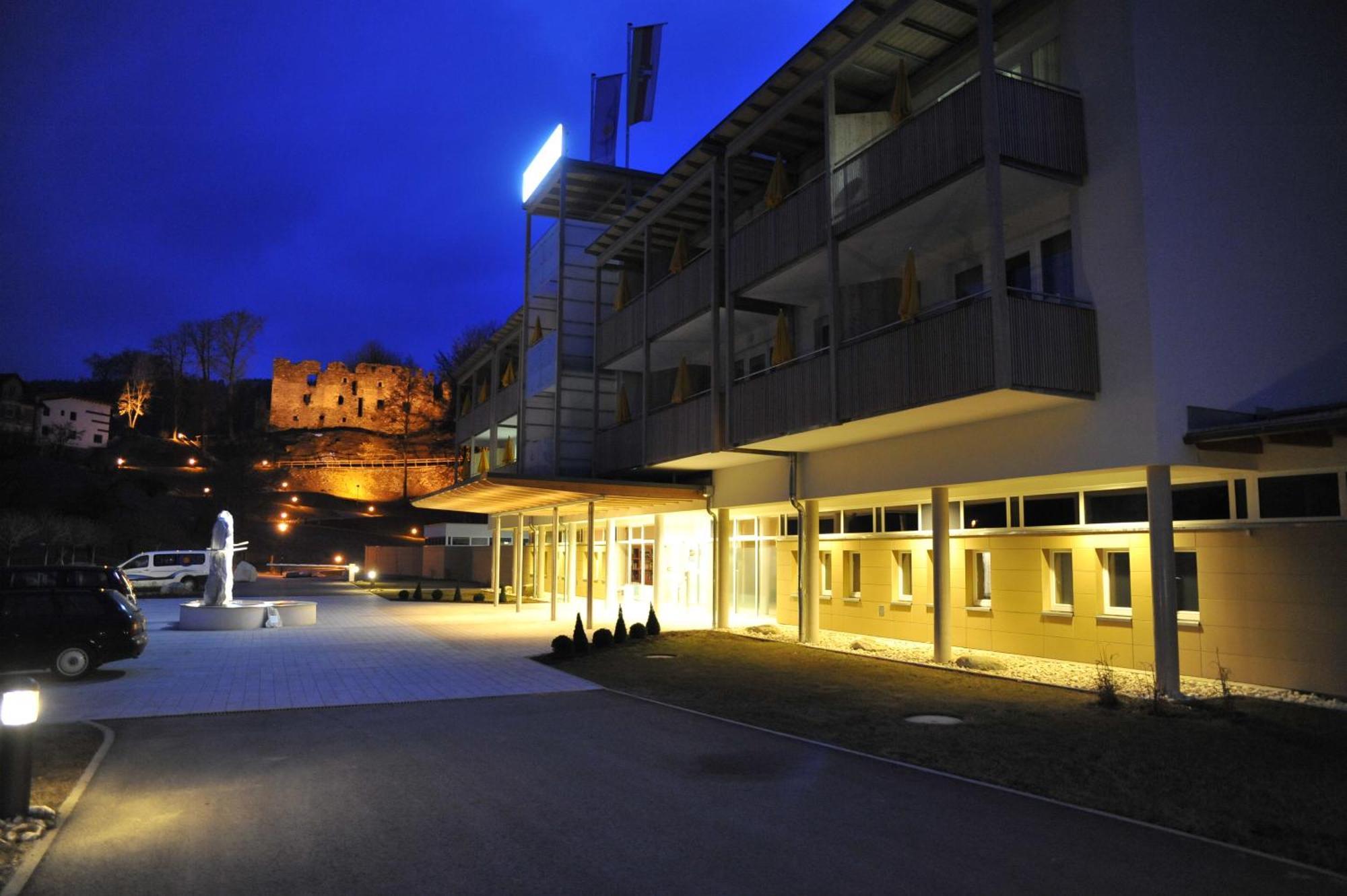 Gesundheitsresort Bad St. Leonhard Bad Sankt Leonhard im Lavanttal Exterior foto